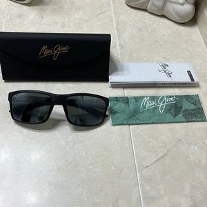 COPY - Maui Jim Pokowai Arch Men's NEW Sunglasses